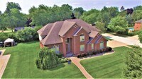 Building Photo - 6901 Dakota Dr