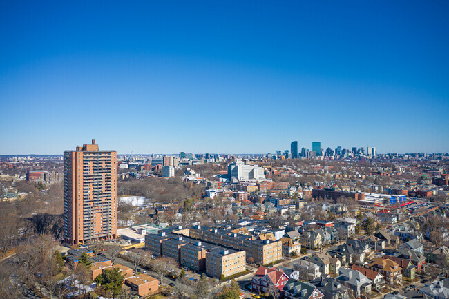 Primary Photo - Jamaicaway Tower and Townhouses