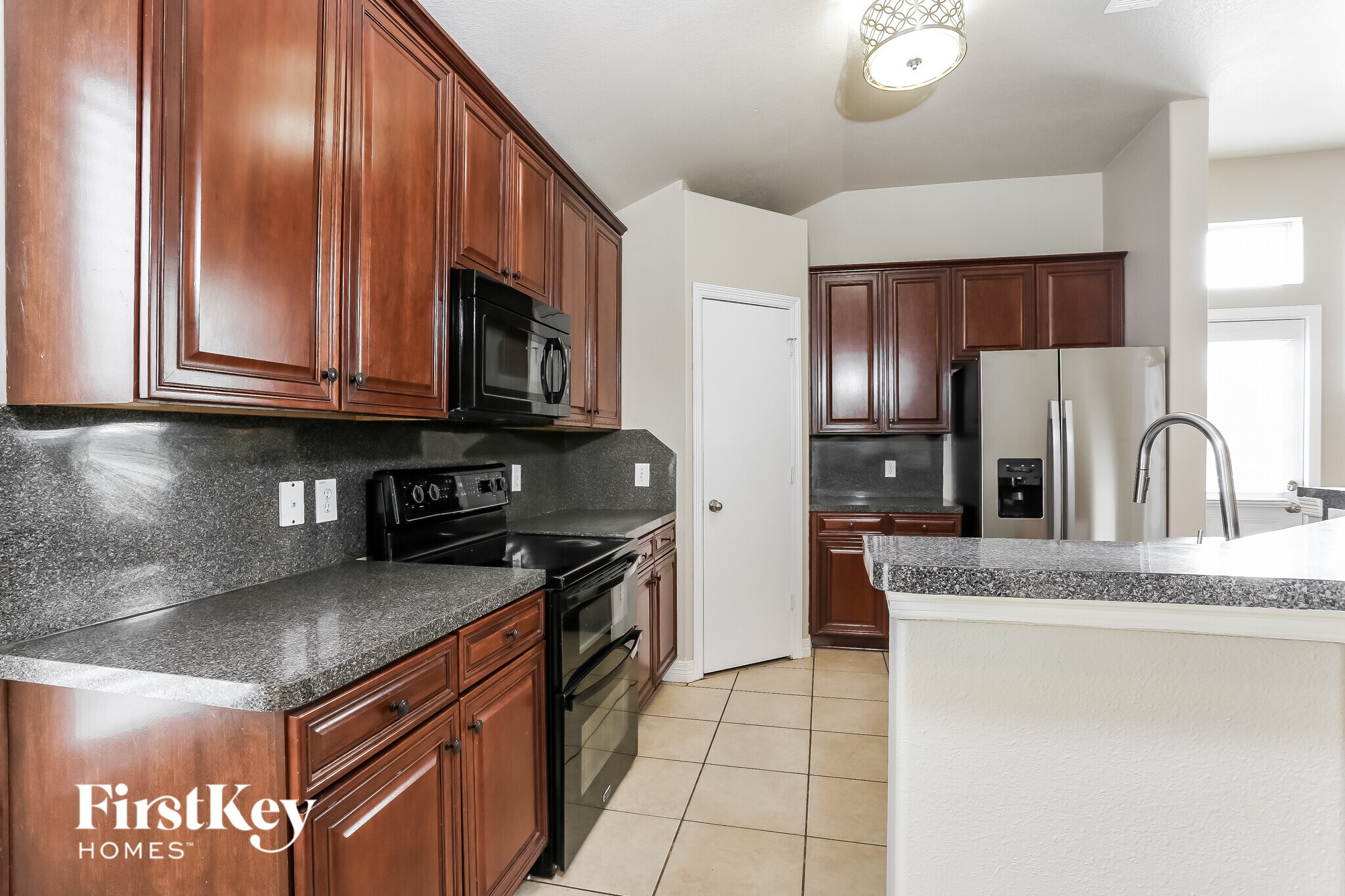 Building Photo - 15202 Arnold