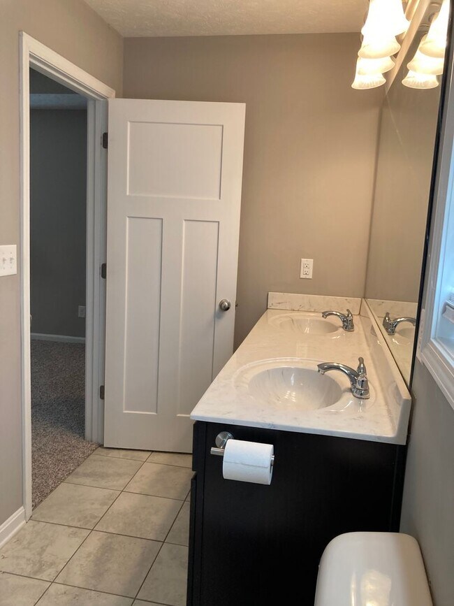 Building Photo - New & Improved Price!