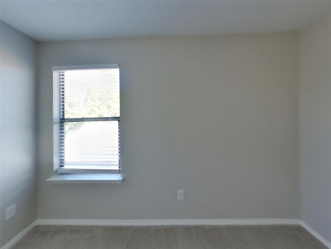 Building Photo - 5617 Victory Gallop Dr