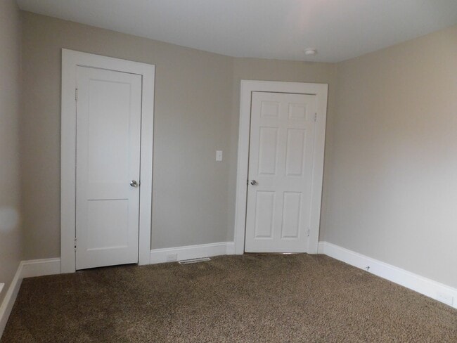 Building Photo - 85 Crowell Dr NW