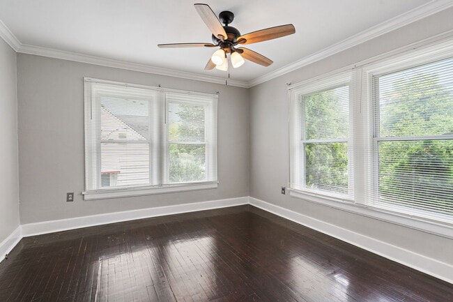 Building Photo - 1012 Cahal Ave