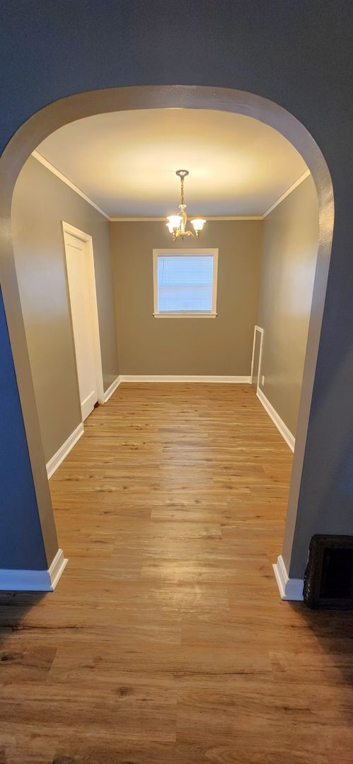 Building Photo - Beautiful, updated 4BR home with full unfi...