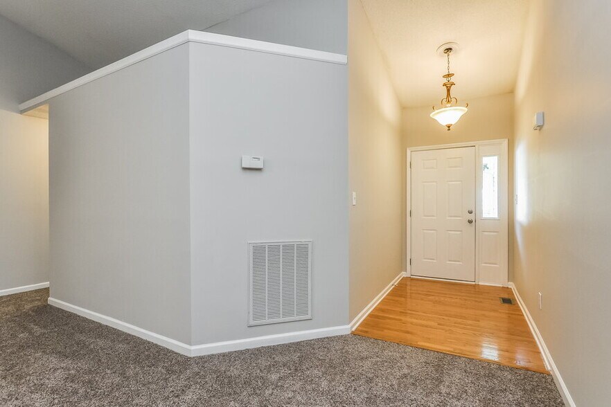 Building Photo - 1501 Poplar Ridge Rd