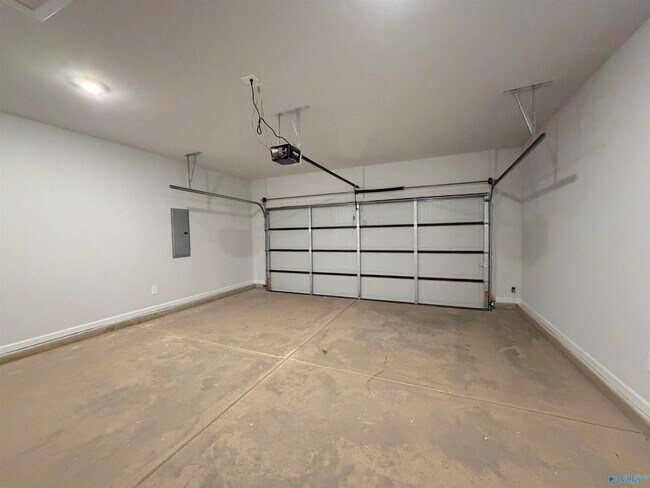 Building Photo - 14739 Mountain Strm Dr