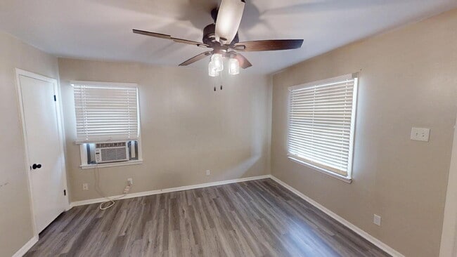 Building Photo - 506 Goodnight Dr