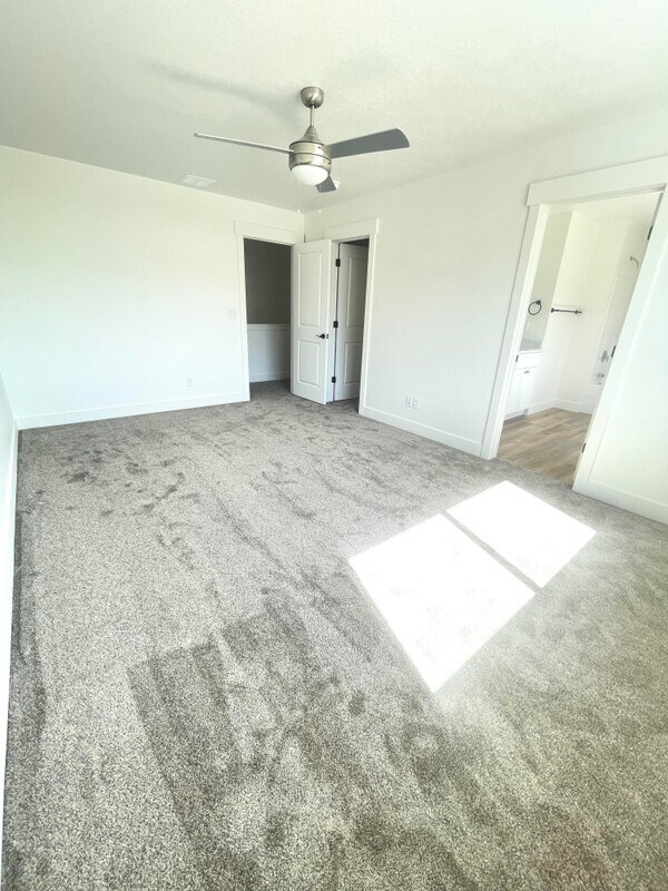 Building Photo - 739 N 160 E