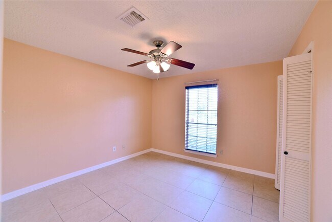Building Photo - 470 Buoy Rd