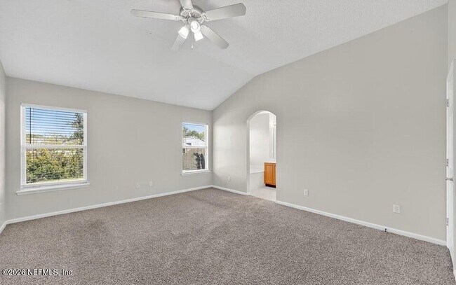 Building Photo - 9205 Redtail Dr