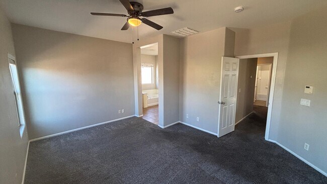 Building Photo - 44424 W Knauss Dr