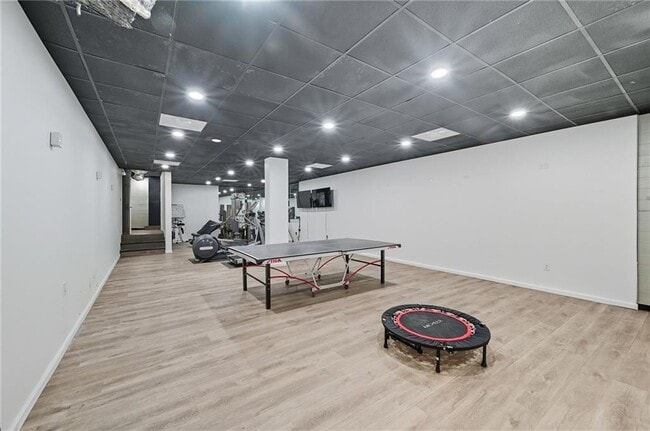 Building Photo - 3645 Peachtree Rd NE