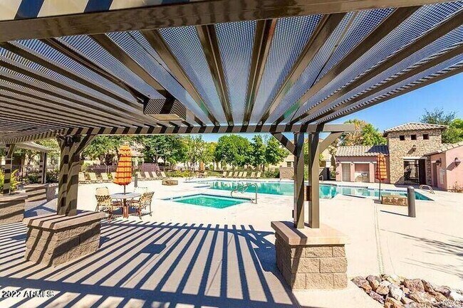 Building Photo - 4613 E Portola Valley Dr
