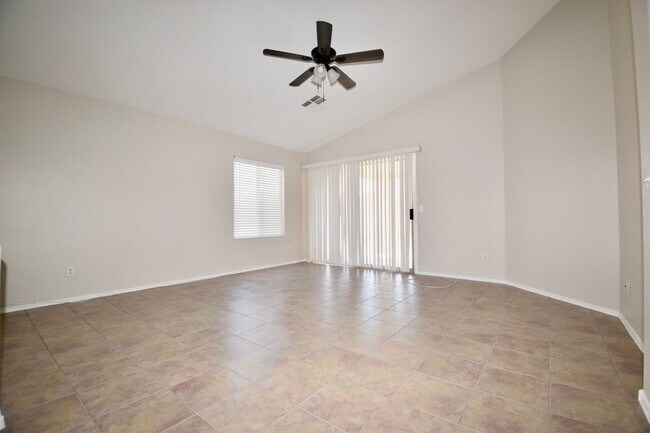 Building Photo - Completely remodeled 4 bed 2 bath home in ...