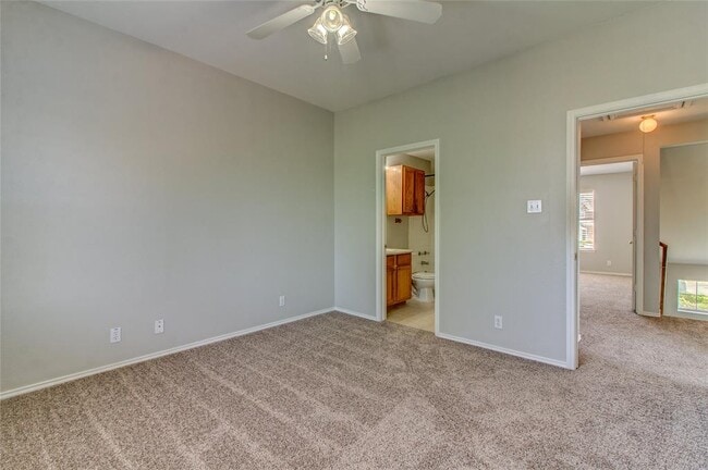Building Photo - 2851 Southampton Way