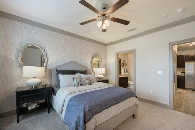 Building Photo - 4 Weeks Rent-Free – Move In Today!