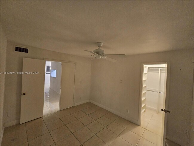 Building Photo - 4040 NW 87th Ave