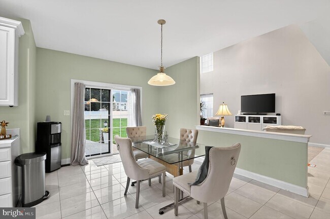 Building Photo - 20 Jasmine Rd