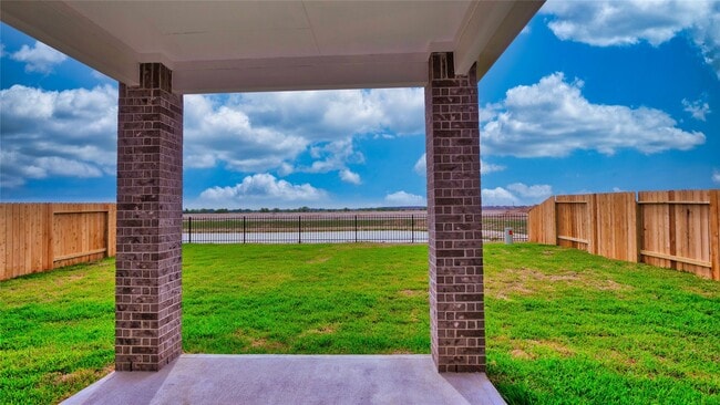Building Photo - 5735 Aurora Grns Ln