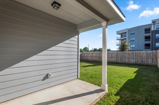 Building Photo - 2711 Totley Rd