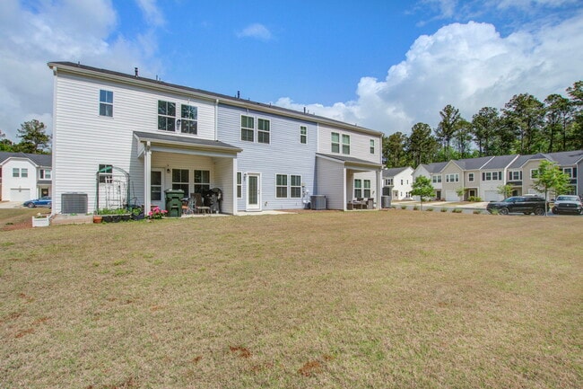 Building Photo - 4105 Quincy Adams Ln