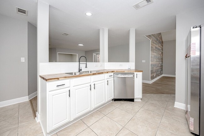 Building Photo - Completed Updated Home for Rent