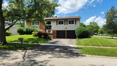 Building Photo - 418 Assembly Dr
