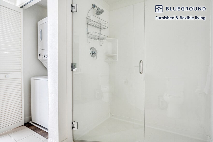 Building Photo - 3093 Broadway-SI FL6-ID701