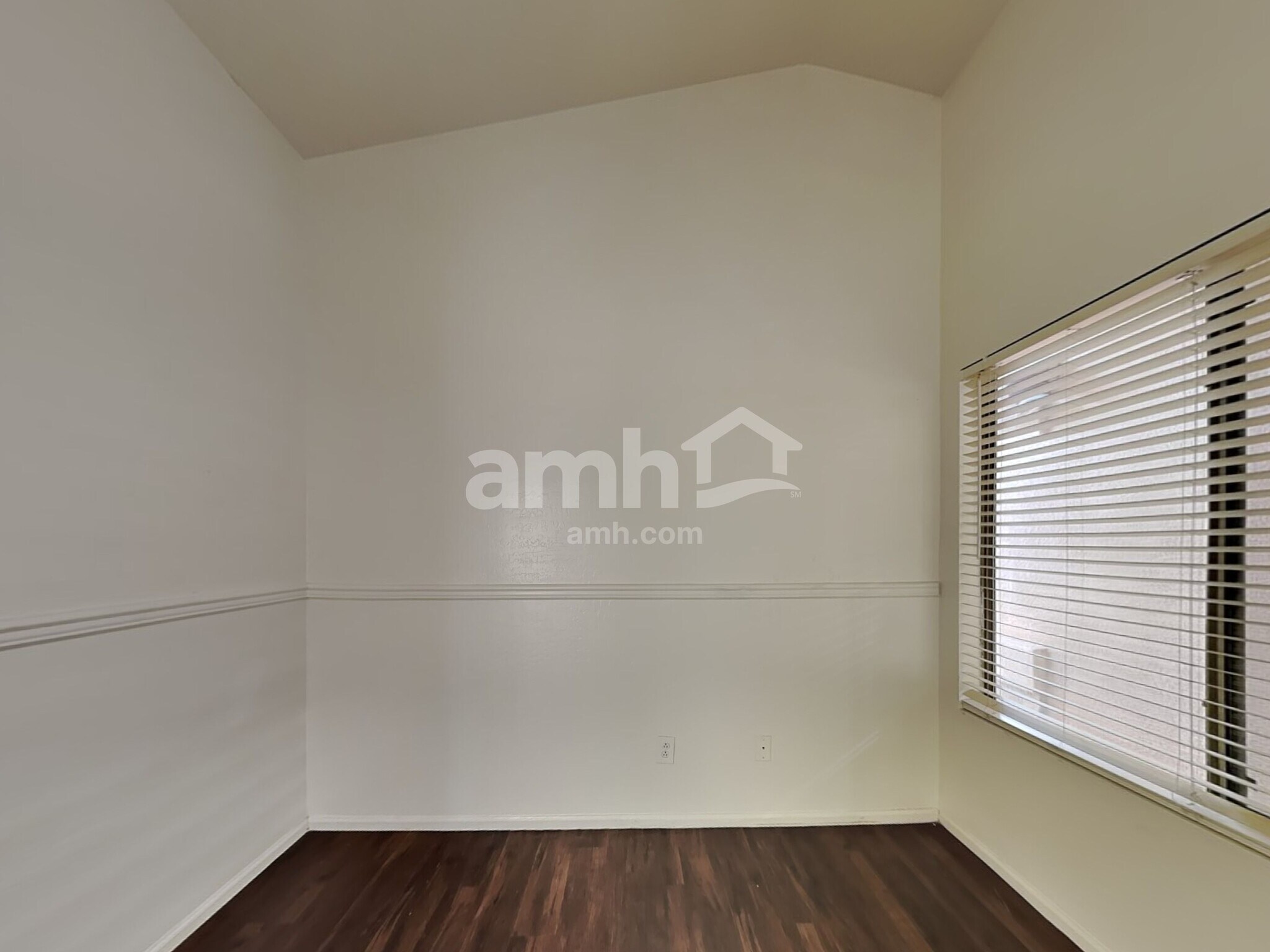 Building Photo - 8703 E Plata Ave