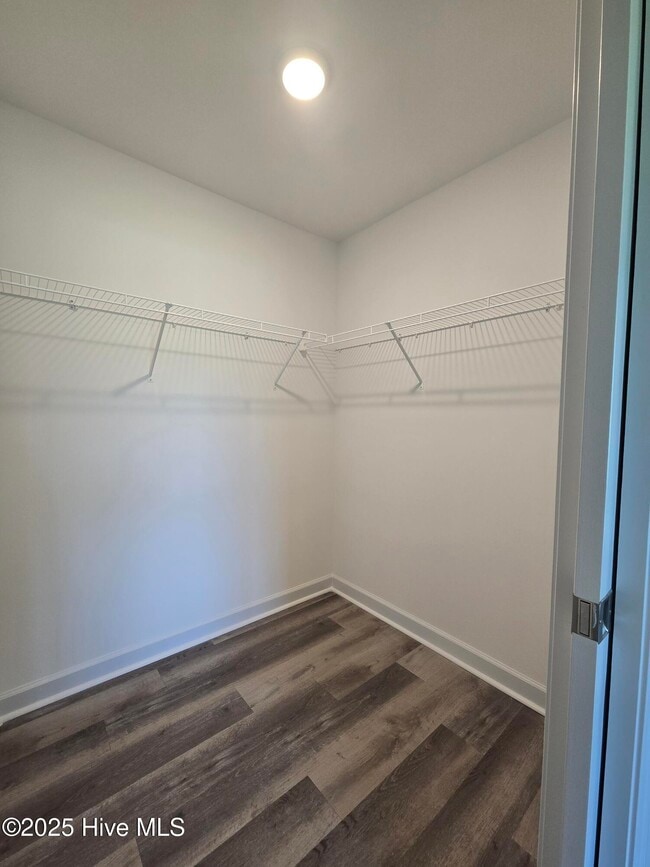 Building Photo - 408 Sam Millis Dr