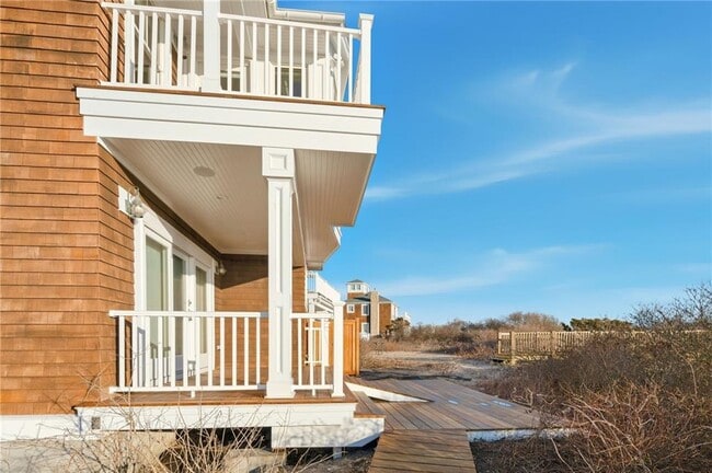 Building Photo - 246 Sand Hill Cove Rd