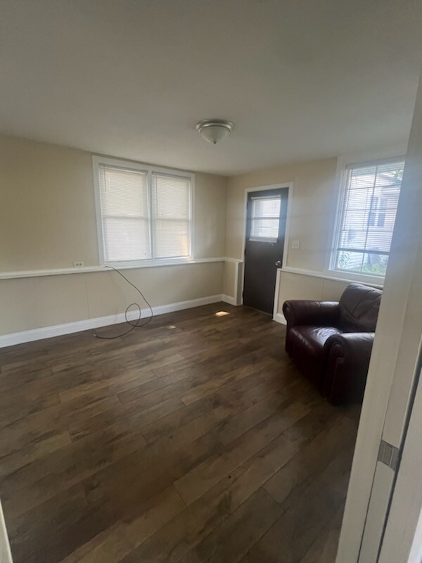 Building Photo - 211 Pennsylvania Ave