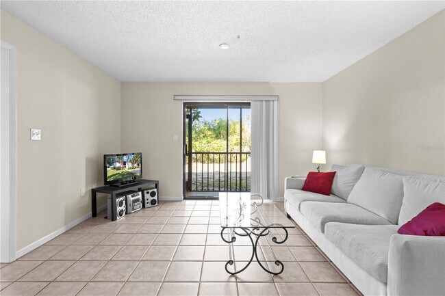 Building Photo - FULLY FURNISHED 2 BEDROOM, 2 BATH CONDO AVAILABLE NOW!