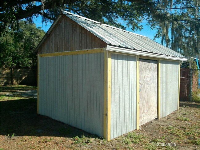 Building Photo - 2115 Bailey Rd