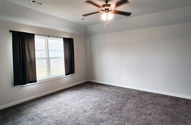 Building Photo - 16342 Rockdale Landing Dr