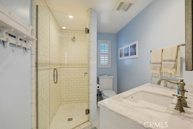 Building Photo - 2128 Miramar Dr