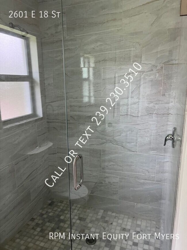 Building Photo - 2601 E 18th St