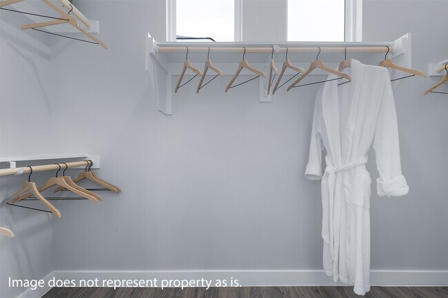 Building Photo - 7136 Rustle Rd