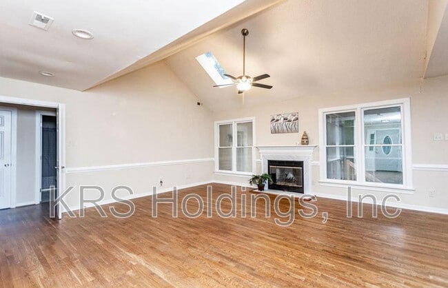 Building Photo - 6216 Heather Glen Rd