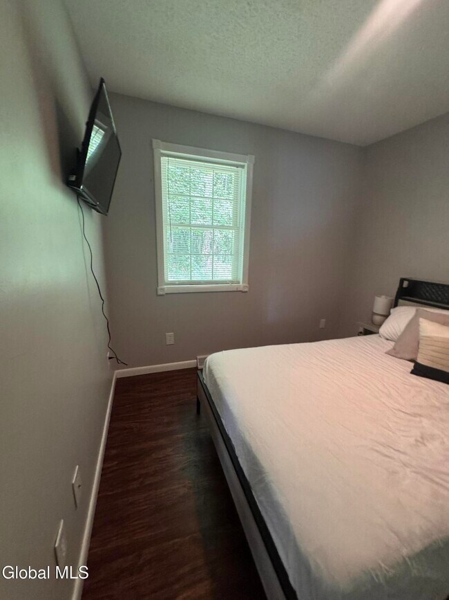Building Photo - 4259 NY-50