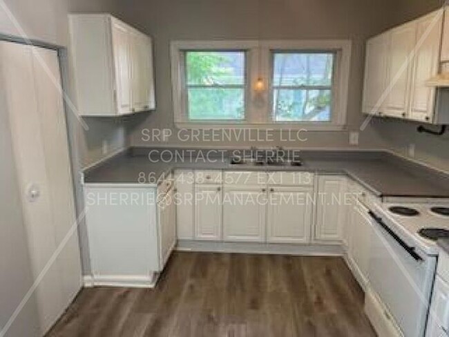 Building Photo - NEWLY RENOVATED HOME!!! 3 BEDROOM 2 BATH H...