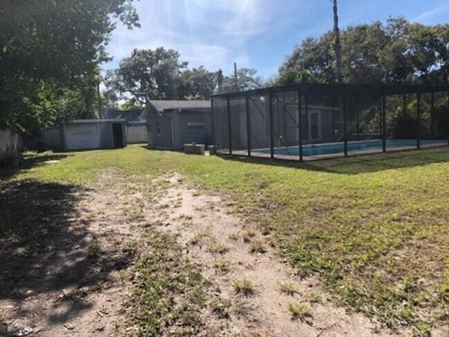 Building Photo - Beautiful, 3/2 Pool Home Available Now!