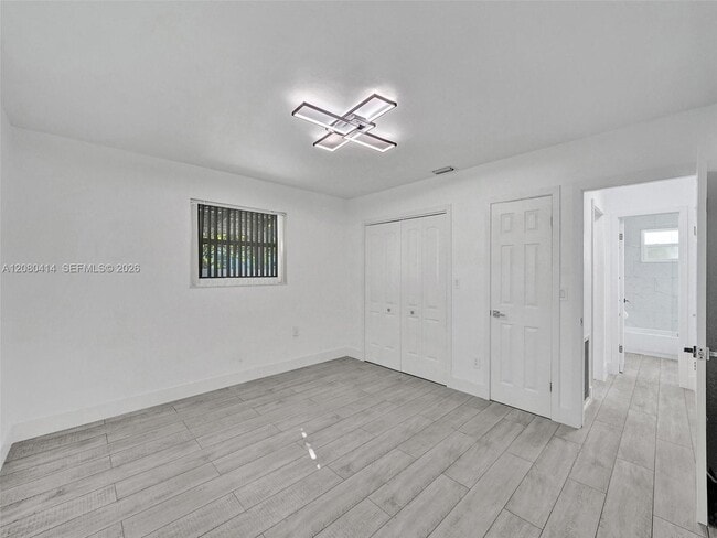 Building Photo - 2446 Fillmore St