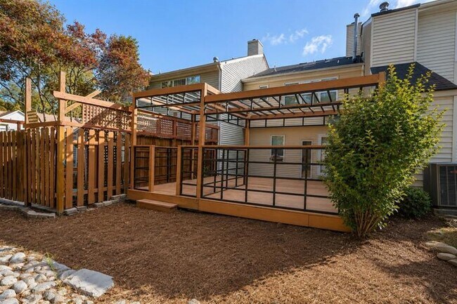 Building Photo - 3539 Mt Vernon Cir