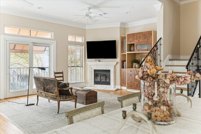 Building Photo - 3515 Yupon St