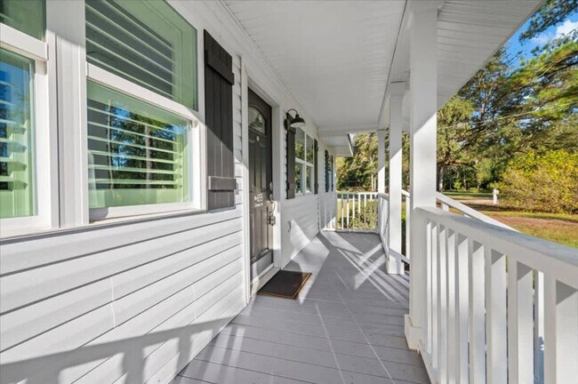 Building Photo - 655 Charlies Rd