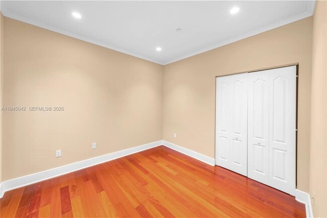 Building Photo - 2829 Coconut Ave