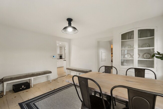 Building Photo - 45 Burying Hill Rd