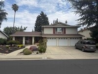 Building Photo - 3885 Aragon Ln