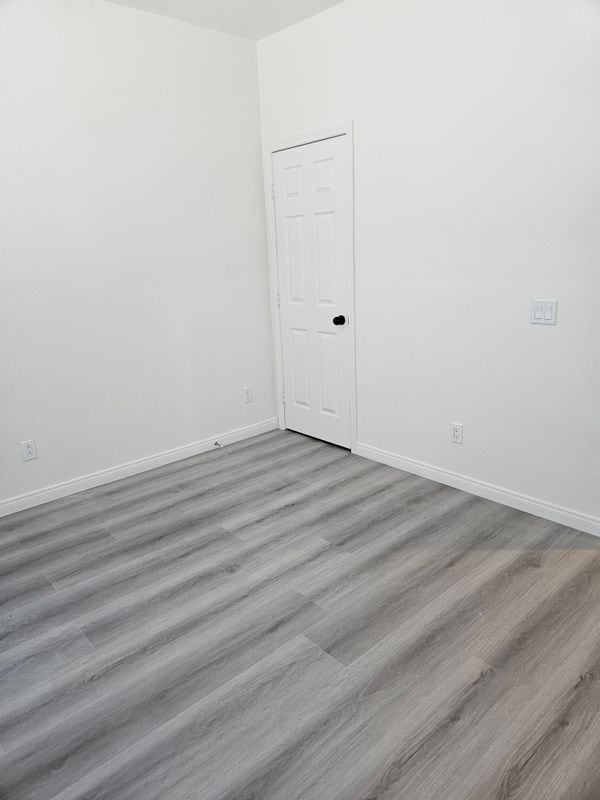 Building Photo - 710 Whittier Ave